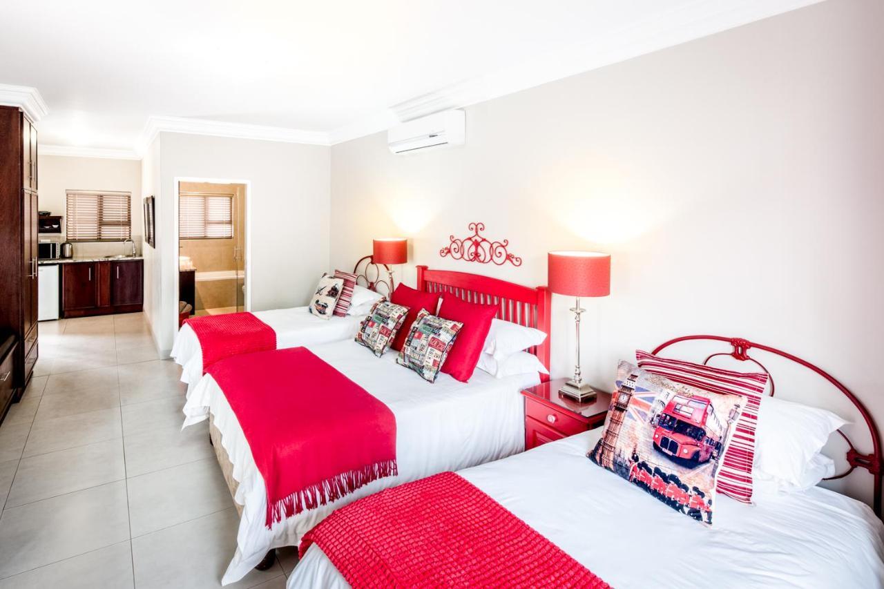 Adato Guesthouse Потчефструм Екстериор снимка