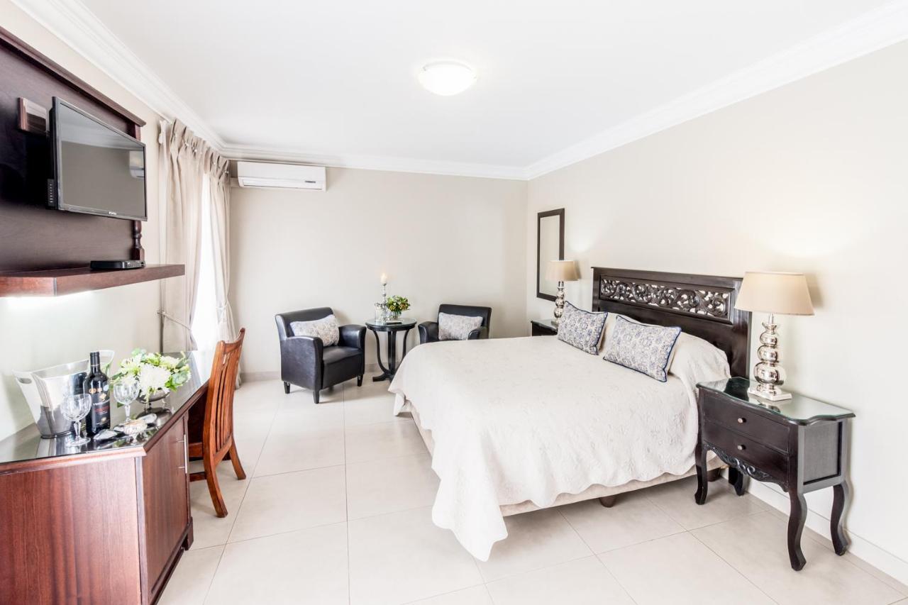 Adato Guesthouse Потчефструм Екстериор снимка