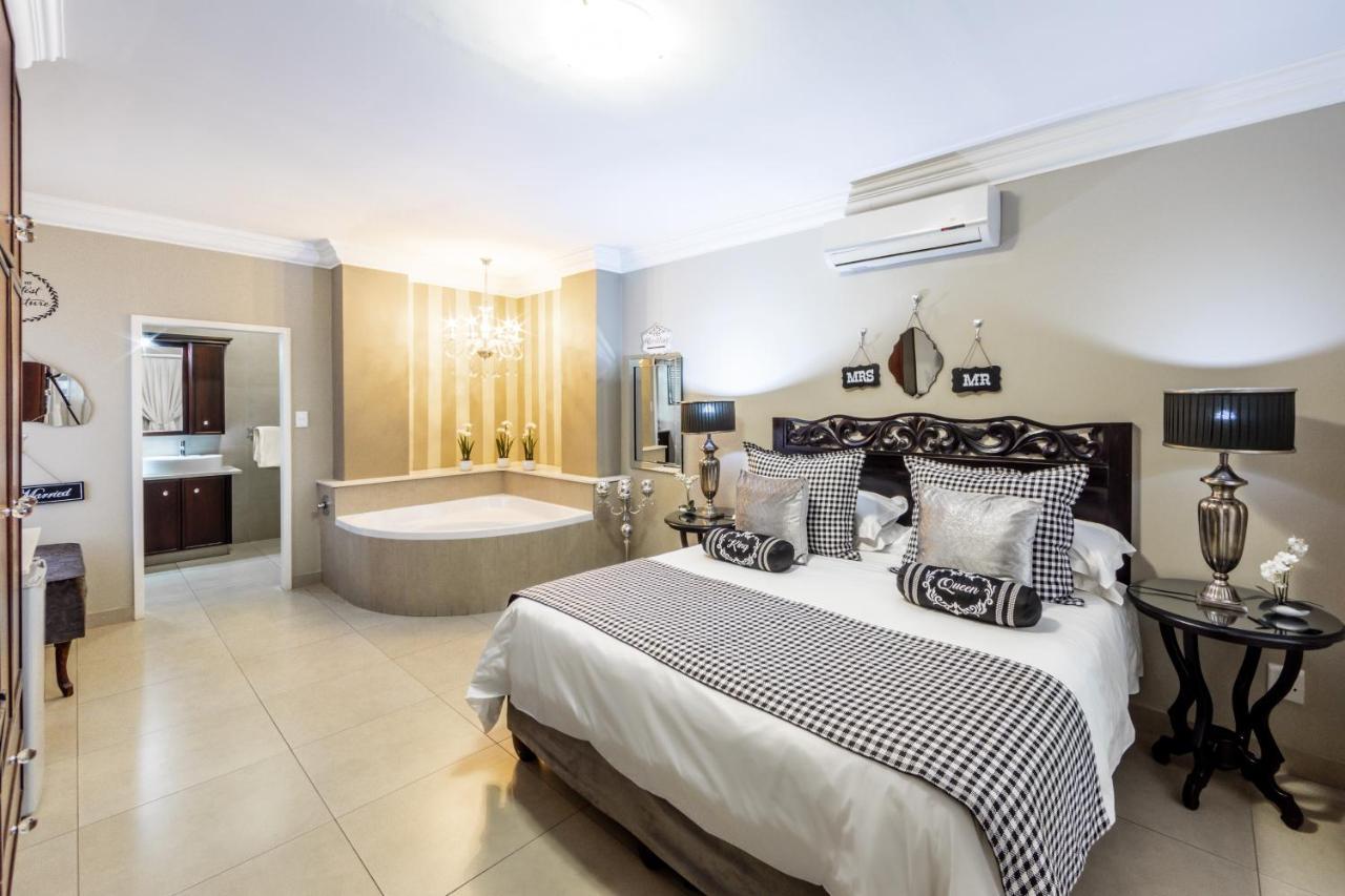 Adato Guesthouse Потчефструм Екстериор снимка